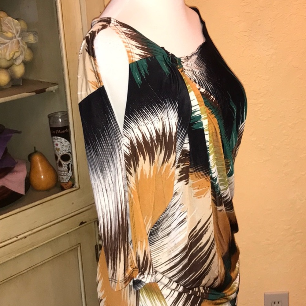 True light Dress - Picture 5 of 5